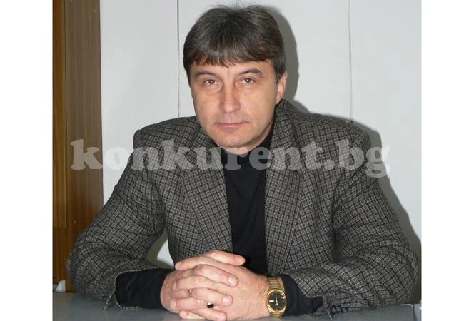 Тони Костадинов осъди държавата заради \