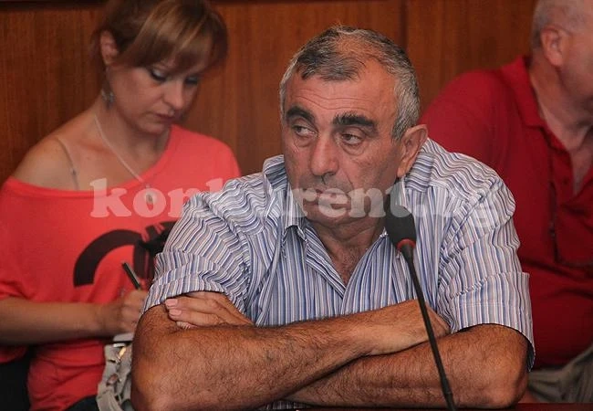 Разследват кмет заради заплаха за убийство