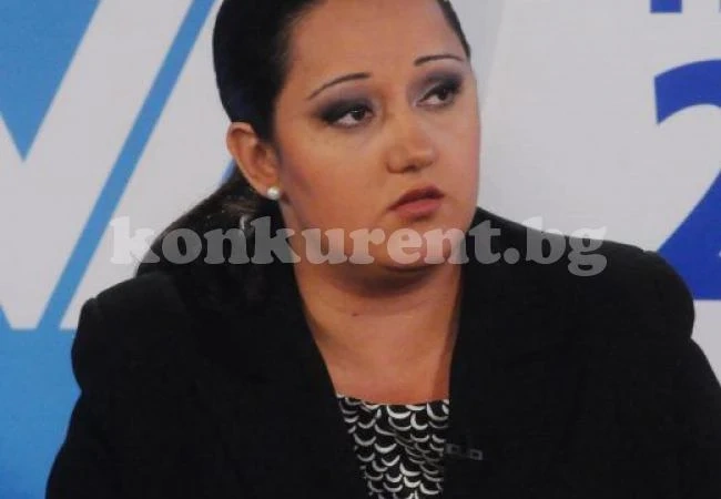 Лиляна Павлова: Ситуацията е критична, свлачища има в цялата страна