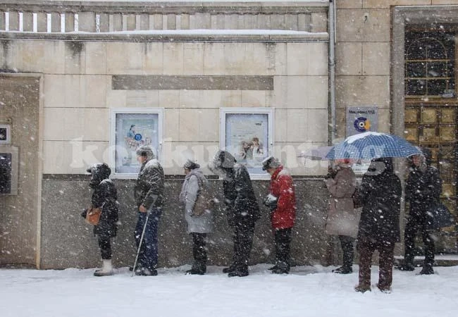 Пенсионери извиха опашки