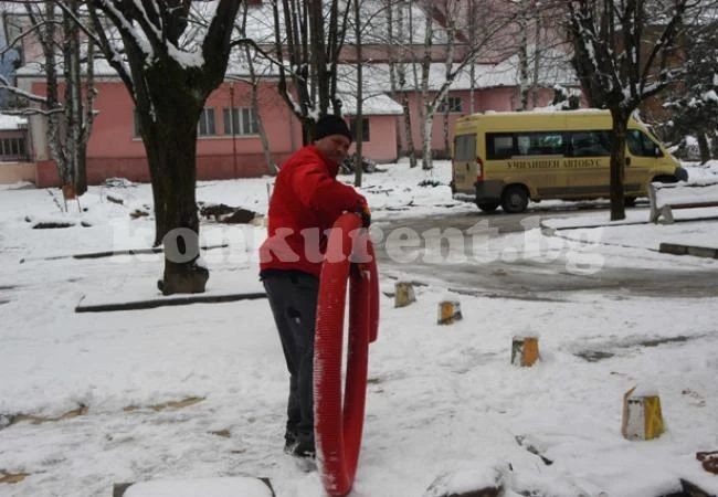 Сменят уличното осветление на Вършец с европари
