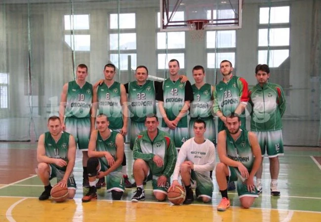 Ботев 2012 записа в сметката си и Антураж