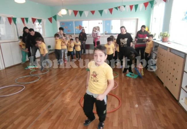 Малчугани участваха в „Бързи, смели, сръчни“