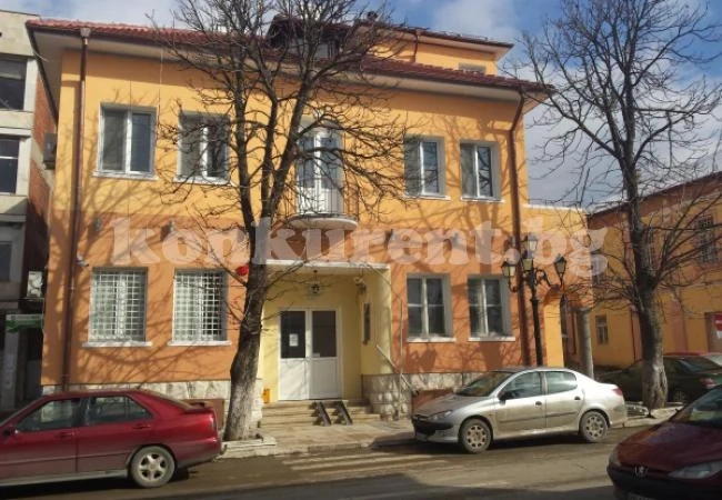 Вложиха 626 бона в сградата на община Борован