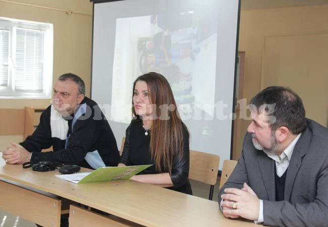 Ученици се срещнаха с топ мениджър