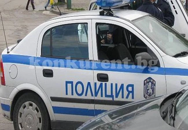 Мъж нахапа ученичка и избяга