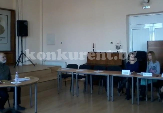 Професор изнeсе уроци пред учители и ученици във Враца
