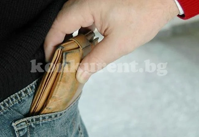 Малолетен джебчия сви портфейл