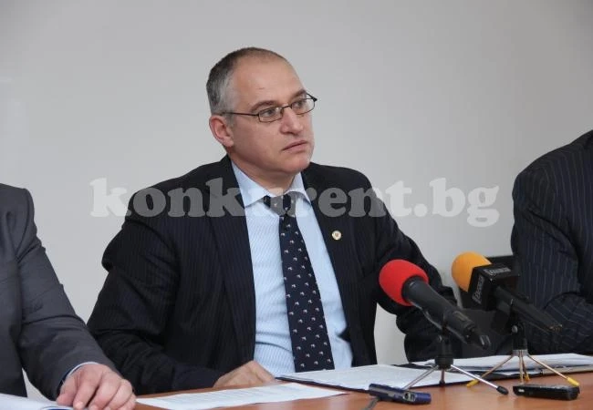 Чакат експертиза за горялата къща в Галиче