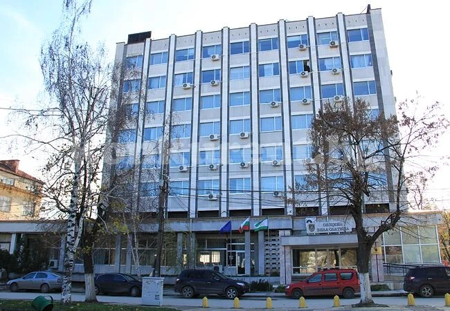 В Бяла Слатина подписаха първия договор за саниране