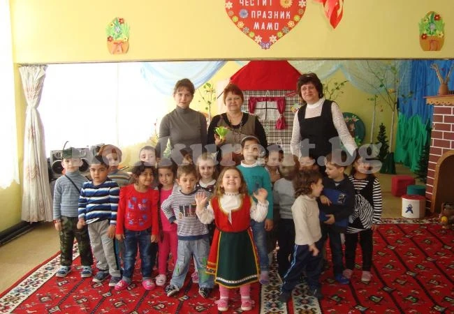 Деца направиха модно ревю във „Веселата къща“