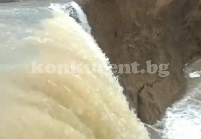 Видео от язовира в Рогозен стресна Мизия