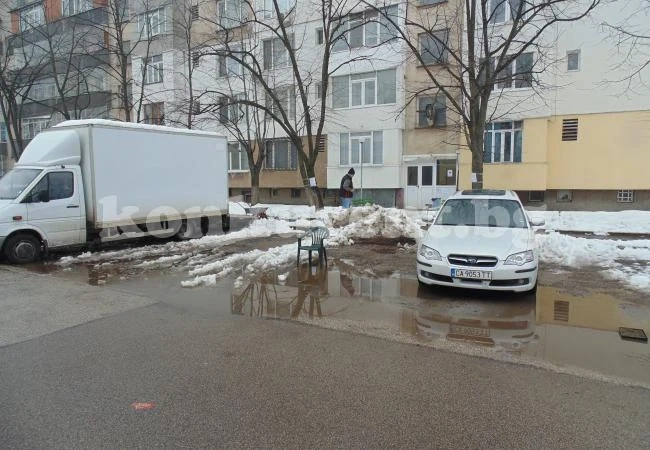 В апартамент във Враца продължават снимките на „Безбог”