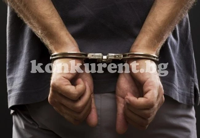Задържаха видинчанин за краден акумулатор