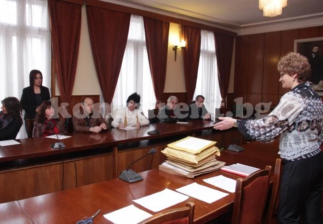 13 фирми се натискат за първата поръчка по санирането във Враца