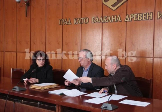 4 фирми искат да ремонтират „Старата къща“