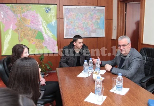Николай Иванов посрещна новия кмет на Враца