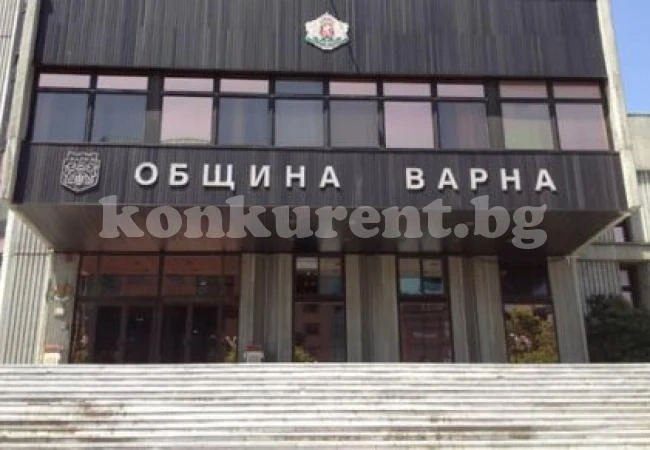 Хвърлиха коктейл \