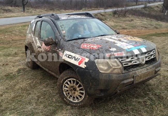 Врачани тестваха Rallye Dacia Duster