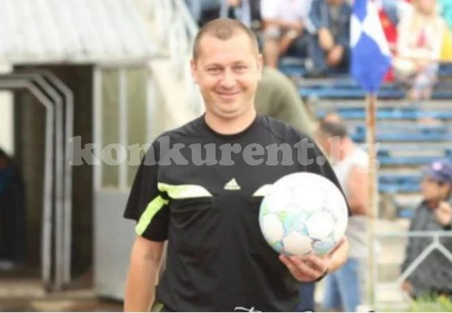 Димитър Желязков свири дербито на „Огоста”