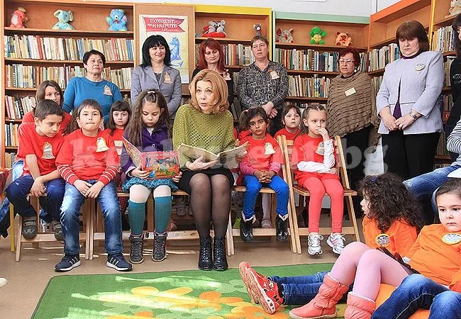 Ирина Иванова откри „Маратон на четенето“ във Враца