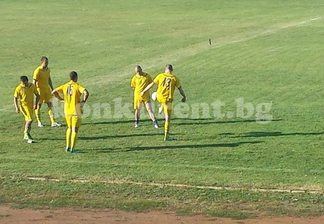Рогозен и Хърлец въртят 3:3, Бутан бие Любимец