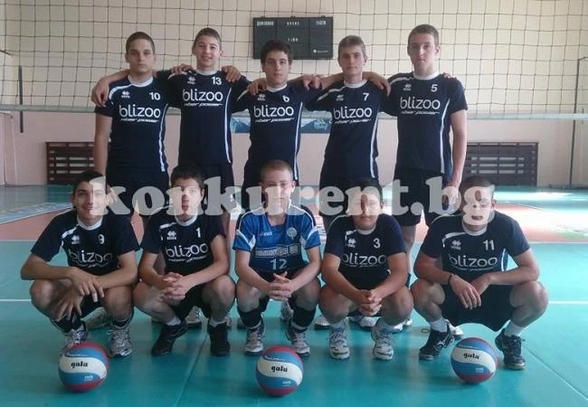Тони спорт триумфира на волейбол