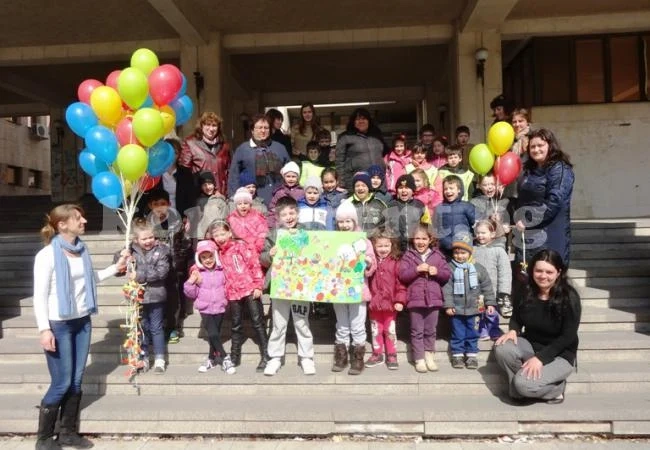 Зарадваха видинските деца с хепънинг