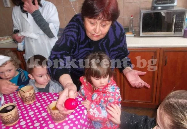 Кулинарна изложба подредиха баби в Ковачица