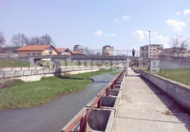 Дете оцеля по чудо на Великден в Мездра