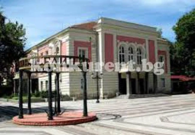 Караконджоли забавляват видинчани