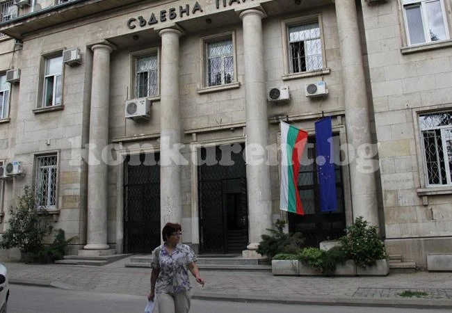 Условна присъда за убита баба на пътя