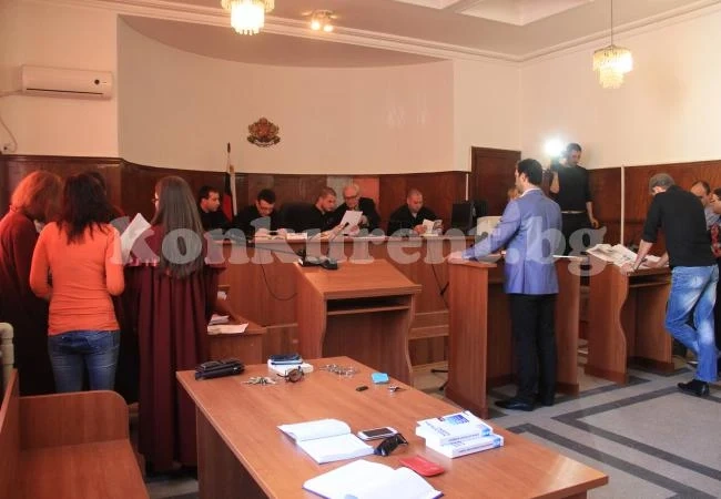 Журналисти, магистрати и разследващи си размениха ролите