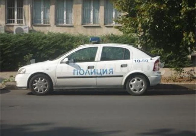 Гладен крадец разби магазин на село