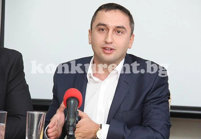 Айхан Етем помогна на врачанския епархийски хор