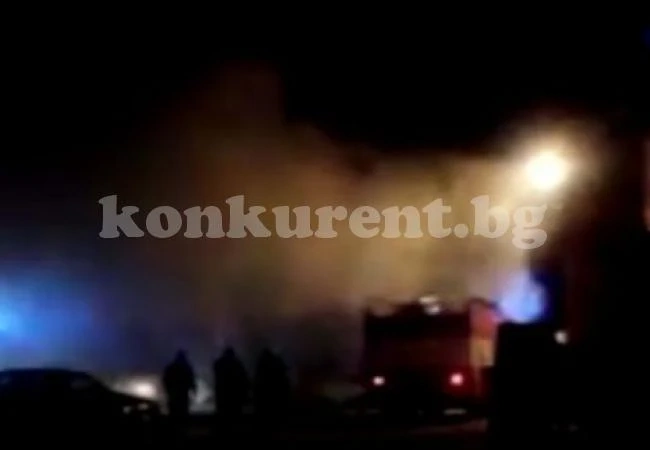 Вижте как гори лавка в затвор (Видео)