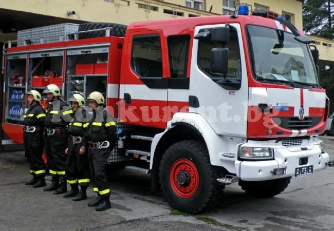 Горя селска къща в Монтанско