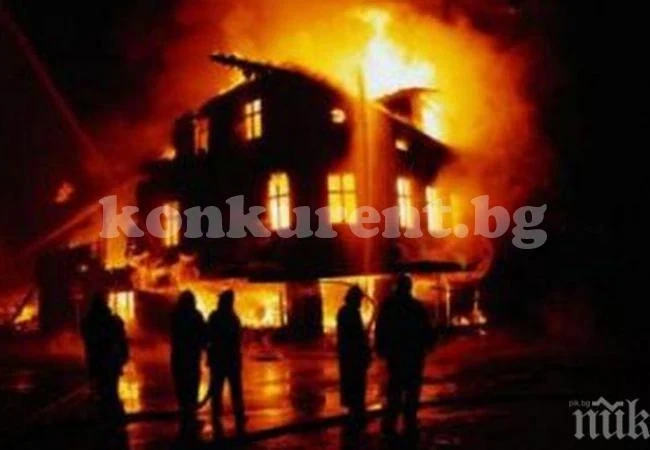 Журналист предизвика огнен ад, докато предаваше за пожарите в Сибир