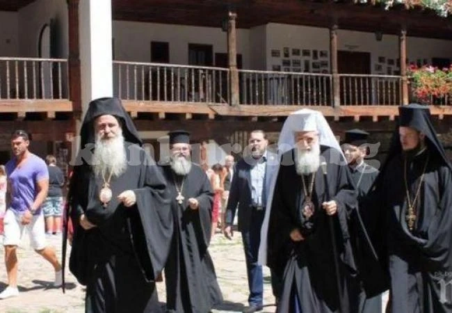 Работник открадна пари от даренията в Троянския манастир – арестуваха го