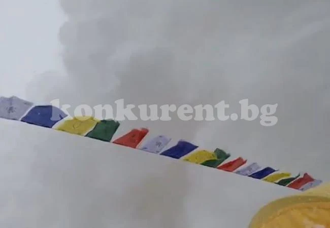 Ужасът под Еверест на уникално ВИДЕО