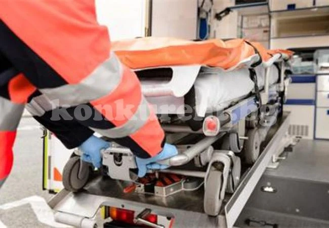 Тийнейджърка скочи от жилищна сграда в София