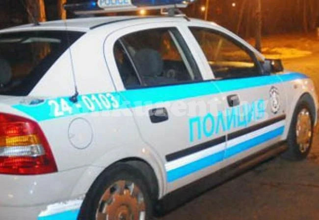 Задържаха трима за кражба от склад в Монтана