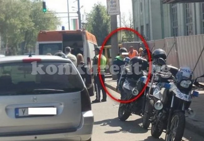 Баба спаси внучето си от връхлитаща кола