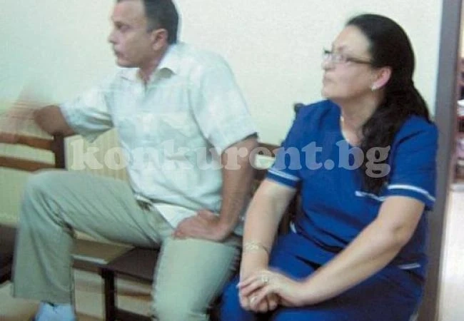 Бездомни кучета нападнаха медсестра посред нощ