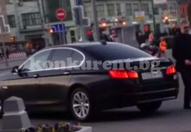 Кола от гаража на Путин блъсна колоездач (ВИДЕО)