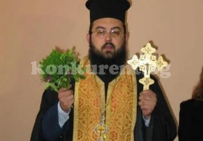 Отецът се сби с гробар и разплака вдовици на Задушница