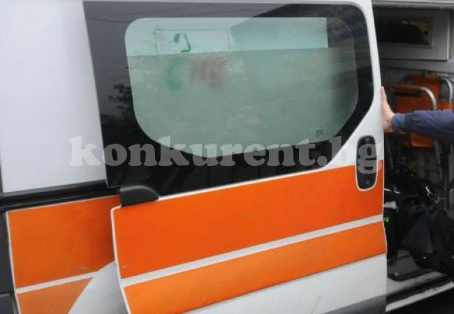 Мъж е загинал на кръстовище, пометен от кола