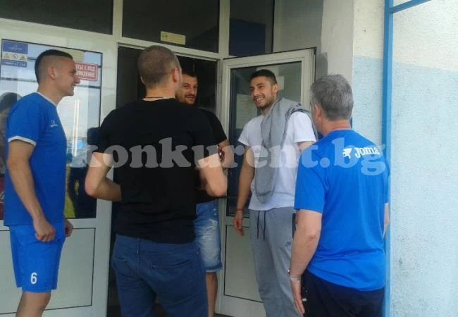 Александър Киров пристигна на „Огоста” без патерици