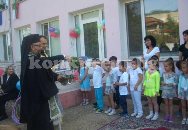 ЦДГ „Щастливо детство“ стана на 50 години