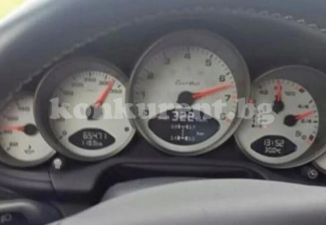 Жена се похвали, че кара с 320 км/час
